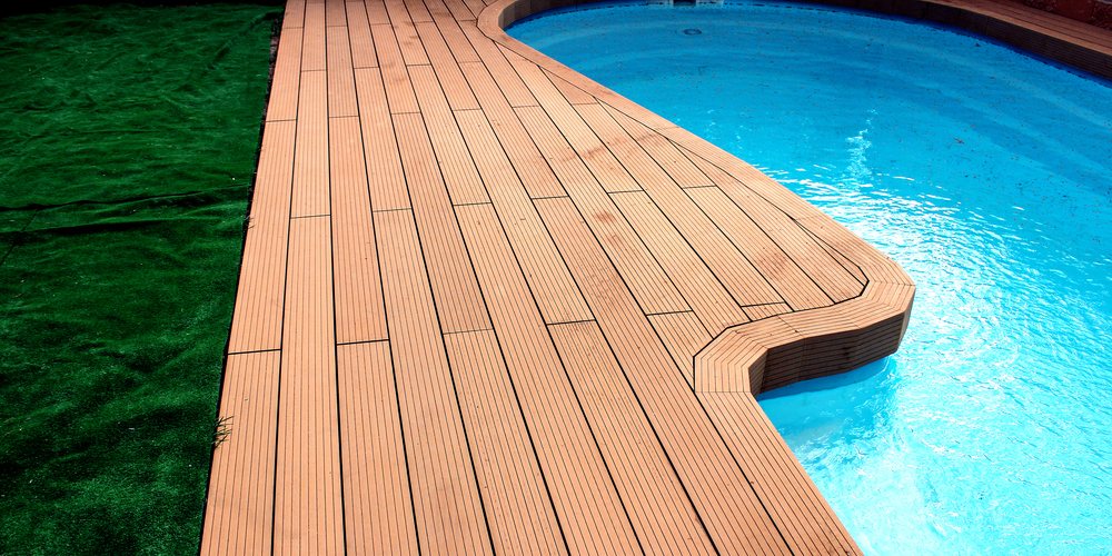 composite deck in wooden style
