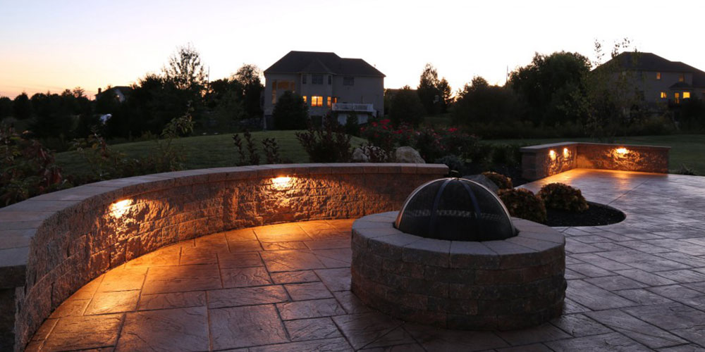 fire pit with bench with undercap lights